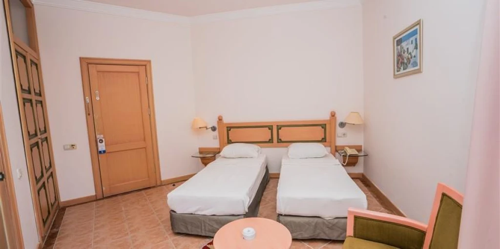 Mira Beach Resort Bodrum 3 Gece 4 Gün