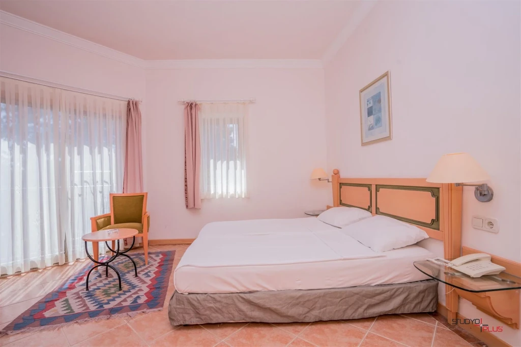 Mira Beach Resort Bodrum 3 Gece 4 Gün