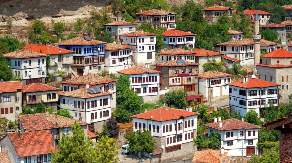Safranbolu Amasra Turu | 2 Gün 1 Gece Konaklamalı Karadeniz Kültür Turu