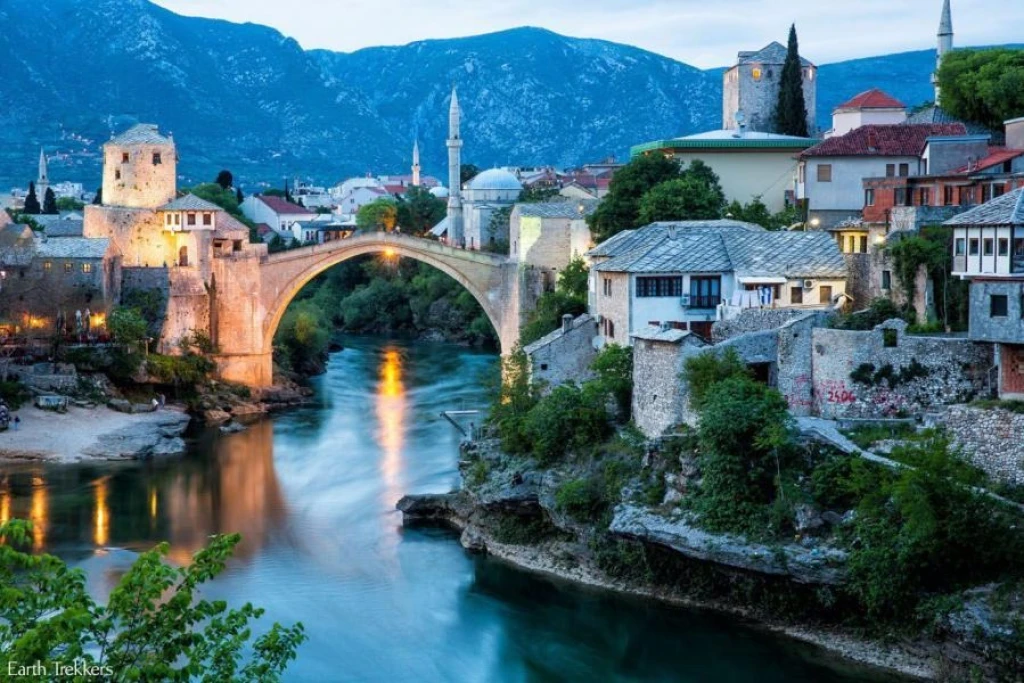 Uçaklı Büyük Balkan Turu 6 Ülke Vizesiz Sunexpress ( Gündüz Uçuşları )