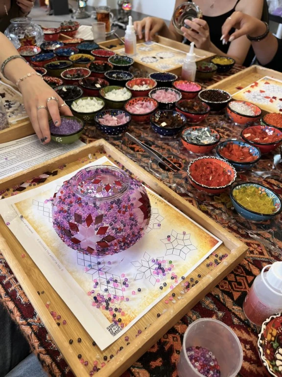 Atelier de lampe en mosaïque