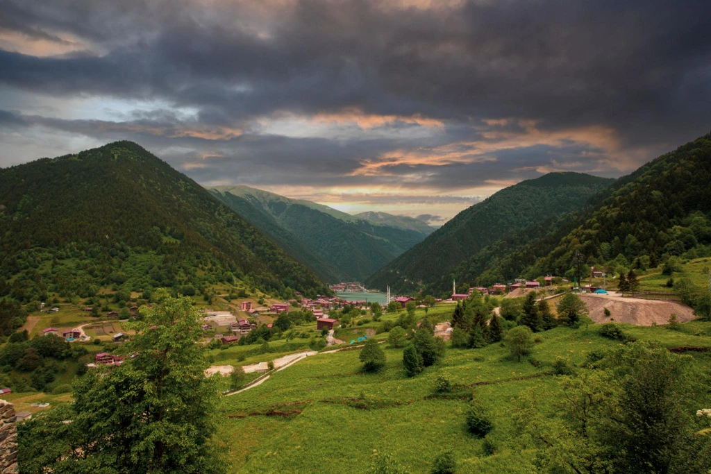 Karadeniz Turu | Yaylalar, Uzungöl ve Batum Gezisi 2026