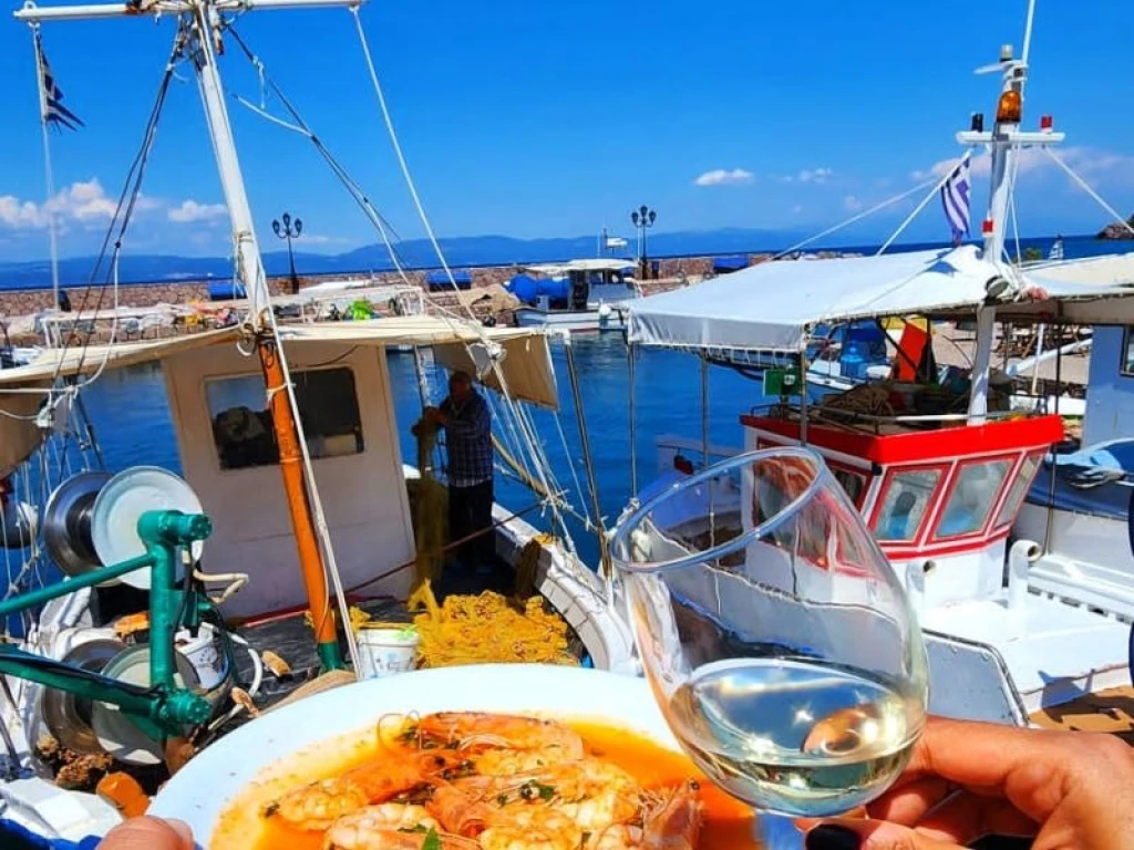 Dikili Çıkışlı Midilli Adası Turu Kapı Vizesi İmkanı ile ( 2 Gece 3 Gün)