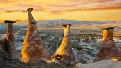 Iglesias Alrededor del Museo al Aire Libre de Göreme