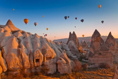 Iglesias y Monumentos Históricos alrededor de Göreme