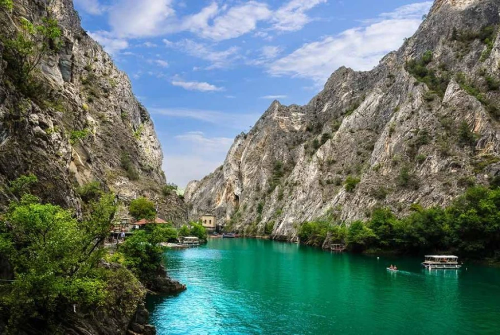 UÇAKLI VİZESİZ 7 GECE 8 GÜN BÜYÜK BALKAN TURU