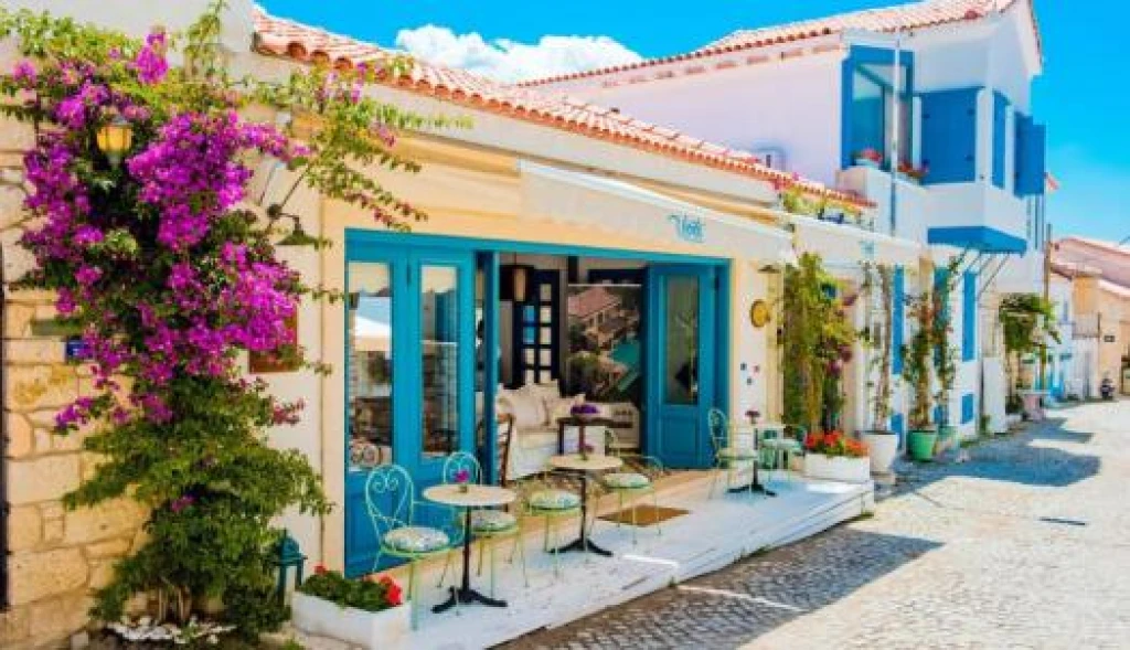 İzmir Turu | Efes - Şirince - Kuş Adası - Cunda - Ayvalık - Meryem Ana | 1 Gece Otel Konaklamalı 
