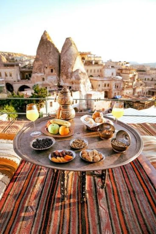 1 Gece Temenni Evi Cave Otel konaklamalı Kapadokya Turu 