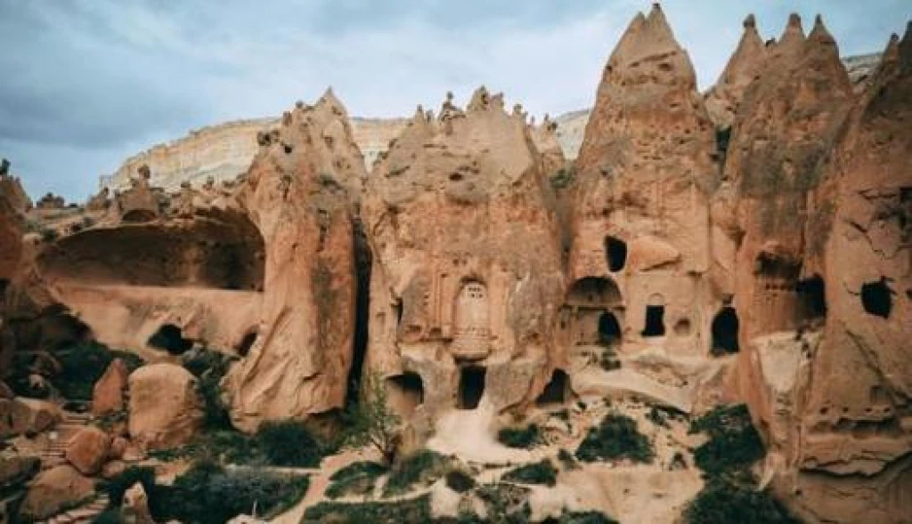 1 Gece Temenni Evi Cave Otel konaklamalı Kapadokya Turu 