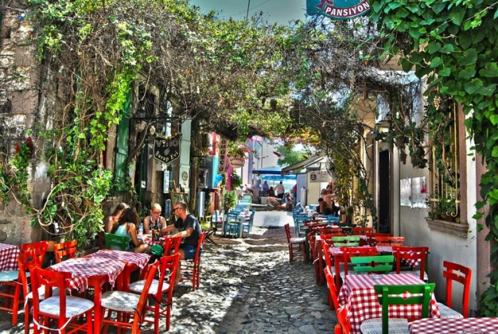 Kuzey Egenin incileri Turu | 1 Gece Otel Konaklamalı