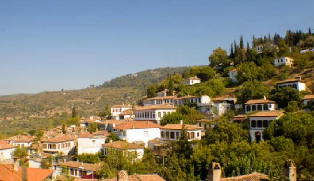 Kuşadası Çeşme Ayvalık Turu / 2 Gece Otel Konaklamalı 