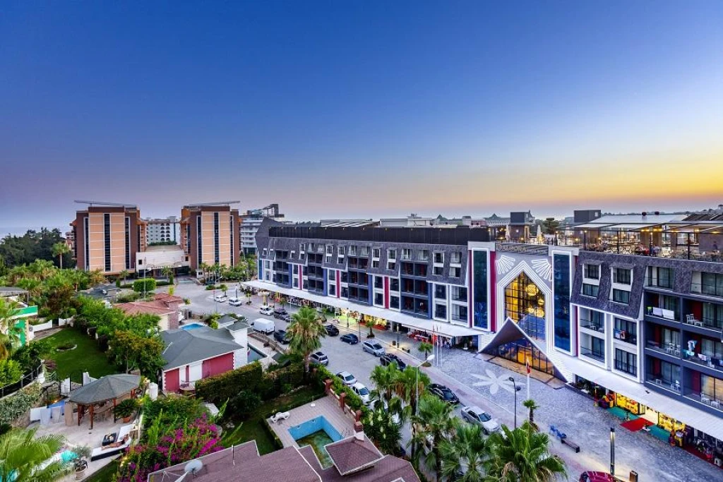 Algora Halal Hotel 