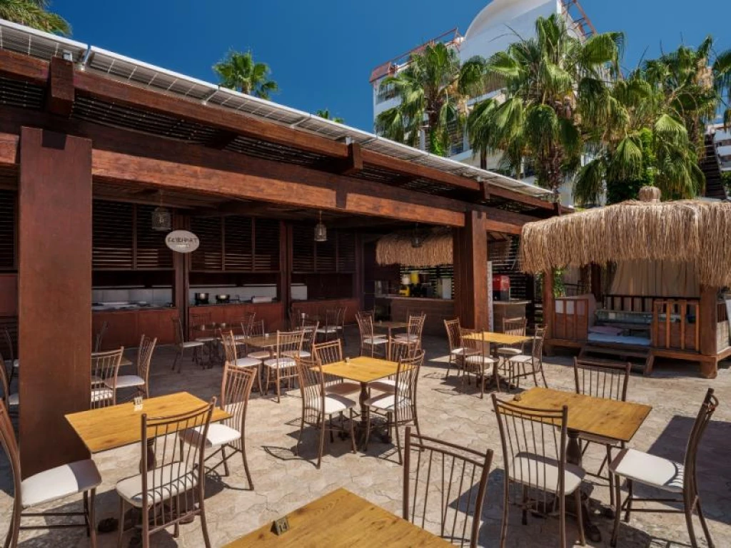 Adin Beach Hotel