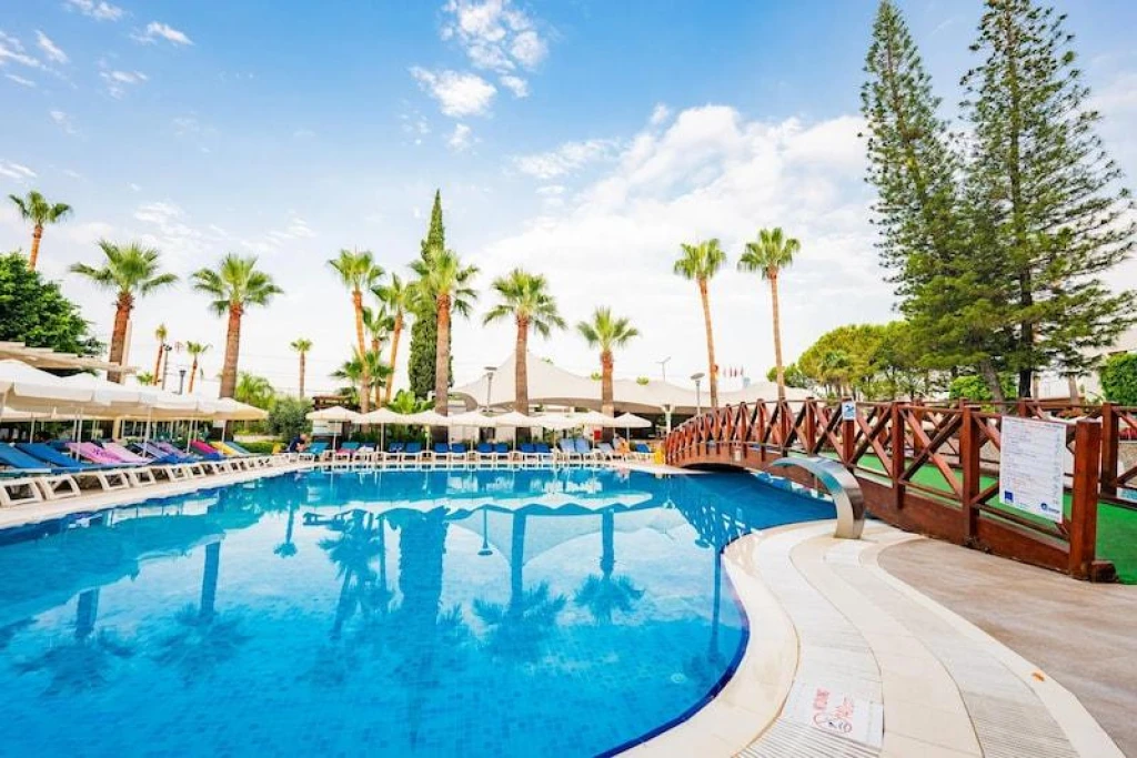 Selge Beach Resort Spa