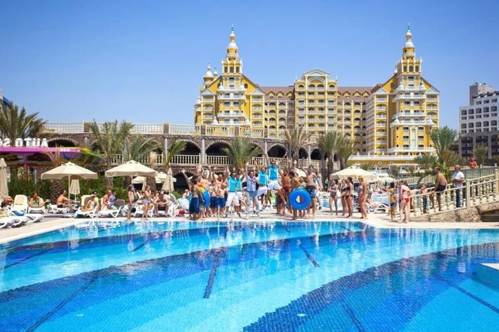 Royal Holiday Palace