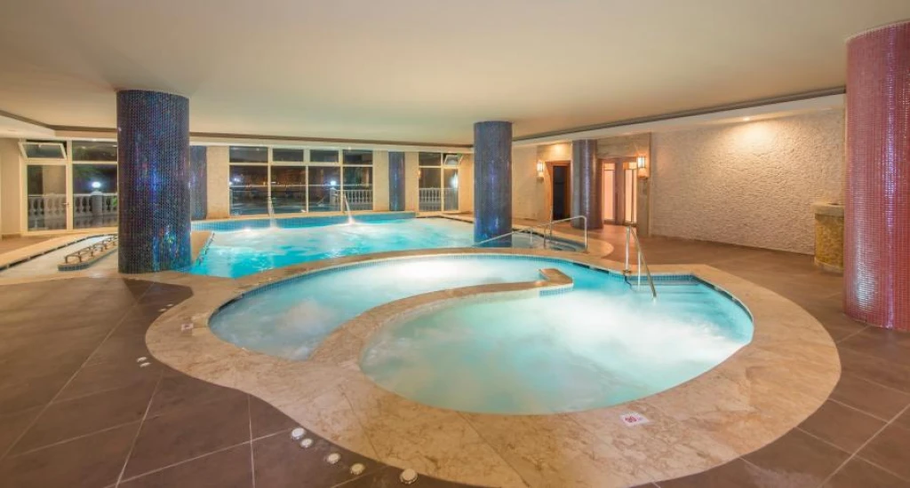 Starlight Resort Hotel