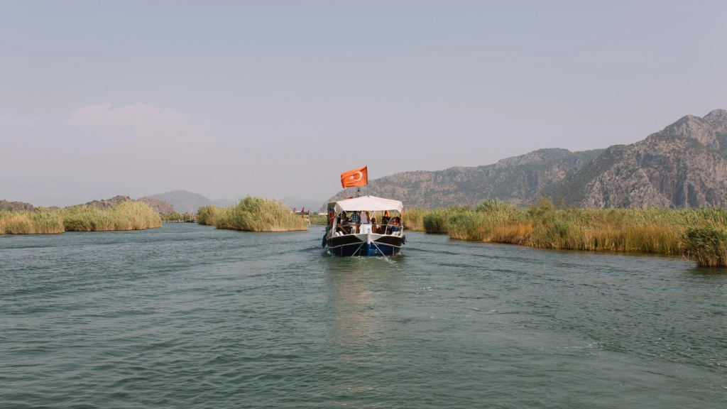 Excursie de 4 zile la orașul antic Kaunos și escapadă pe mare în Dalyan din Istanbul cu avionul