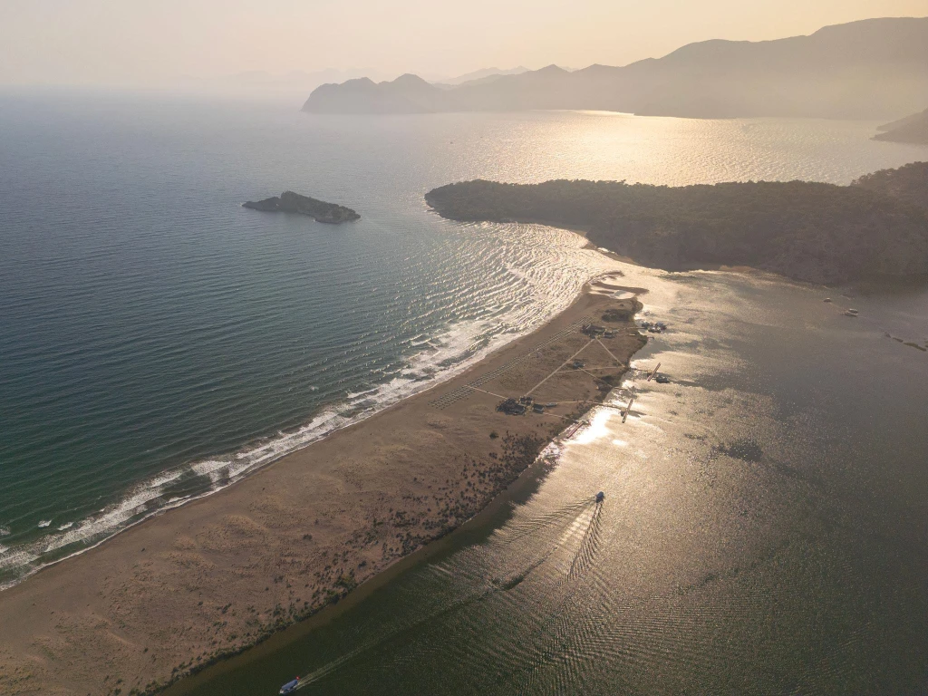 Excursie de 4 zile la orașul antic Kaunos și escapadă pe mare în Dalyan din Istanbul cu avionul
