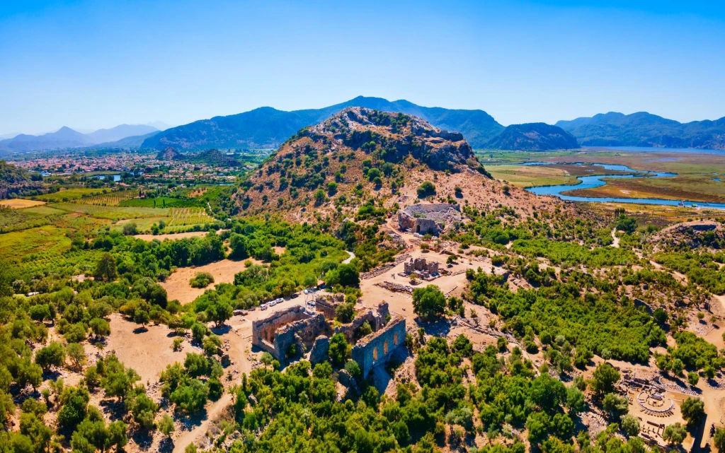 Excursie de 4 zile la orașul antic Kaunos și escapadă pe mare în Dalyan din Istanbul cu avionul
