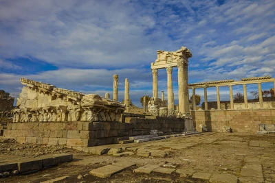 Pérgamo, Turquía | Acrópolis, Biblioteca y Asclepeion de la Antigua Ciudad