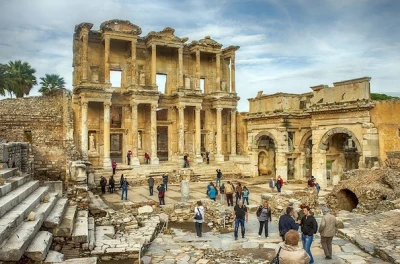 Éfeso Turquía | Guía Completa de la Antigua Ciudad Romana
