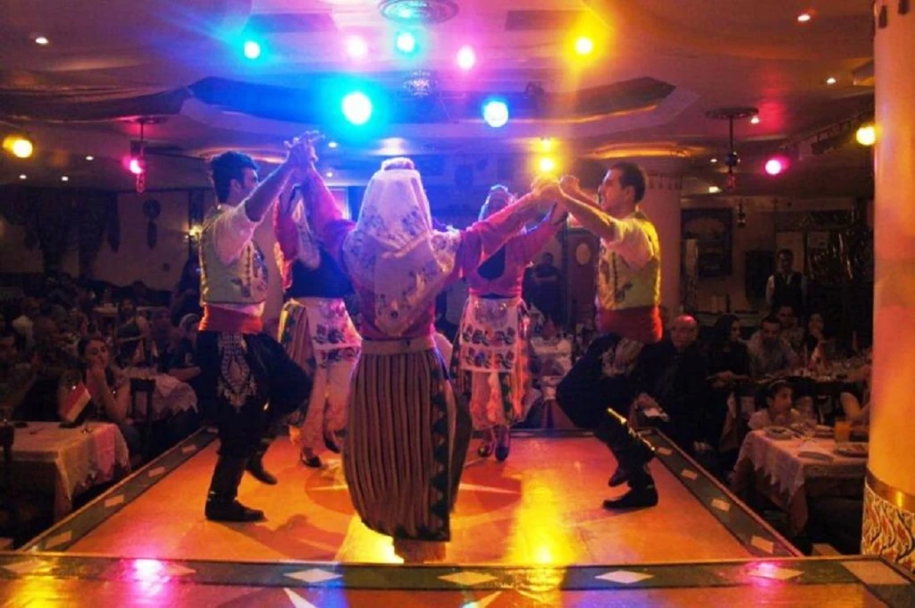 Dîner Spectacle Sultana’s – Mille et Une Nuits
