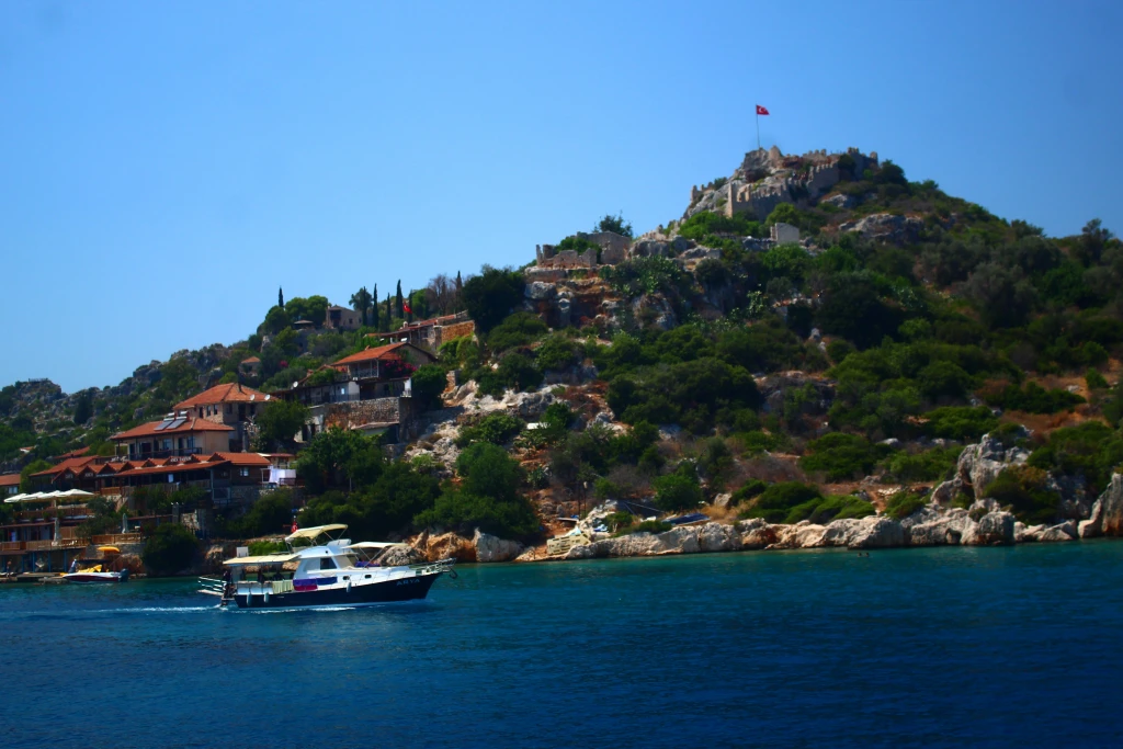 Kas: Kekova Sunken City Cruise with 5 Bays, Kalekoy & Lunch