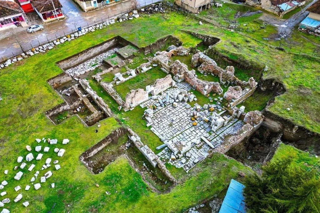 5-Day Sebastopolis Roman Baths Tour from Istanbul by flight