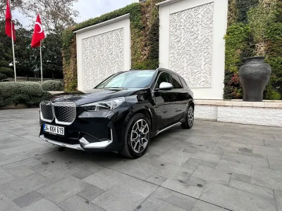 BMW iX1 SUV