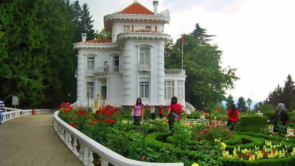 Karadeniz Yaylalar ve Batum Turu / 5 Gece Otel Konaklamalı / İstanbul Çıkışlı
