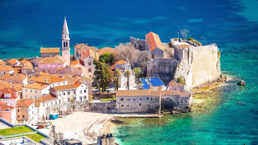 Büyük Balkan Turu 7 Gece Konaklama Türk Hava Yolları İle
