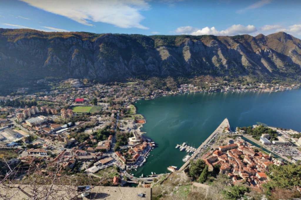 VİZESİZ UÇAKLI BALKAN TURU  (8 Gün 7 Gece)