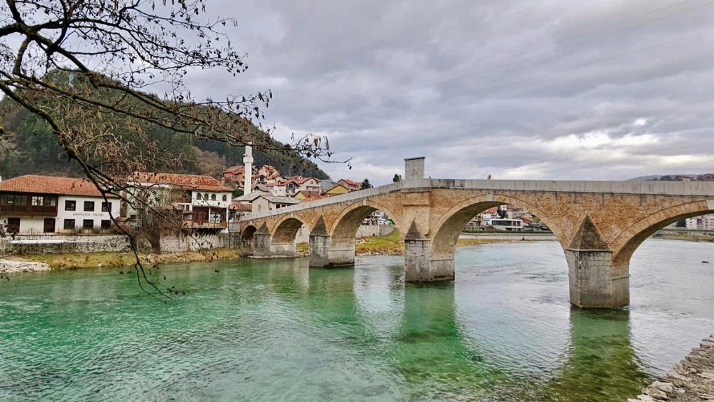 VİZESİZ UÇAKLI BALKAN TURU  (8 Gün 7 Gece)