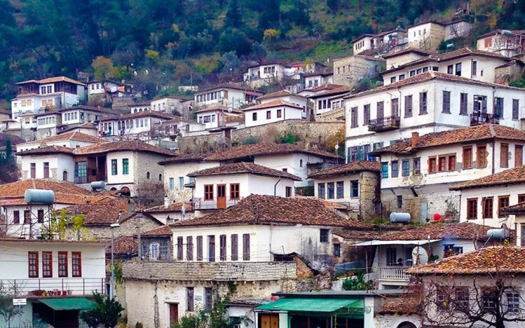 VİZESİZ UÇAKLI BALKAN TURU  (8 Gün 7 Gece)