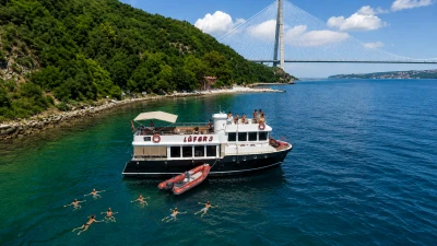 Yüzme Turu için Tekne Yat Kiralama