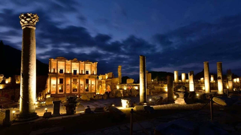 Kuşadası Çeşme Ayvalık Turu / 2 Gece Otel Konaklamalı / İstanbul Çıkışlı