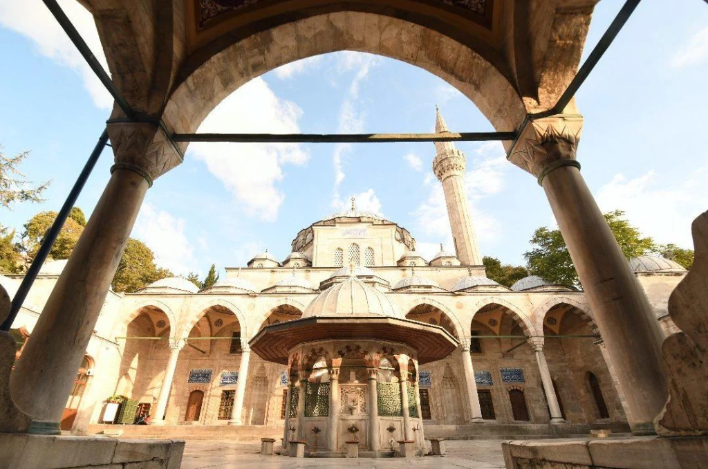 Biserici, moschei și comori ascunse ale vechiului Istanbul