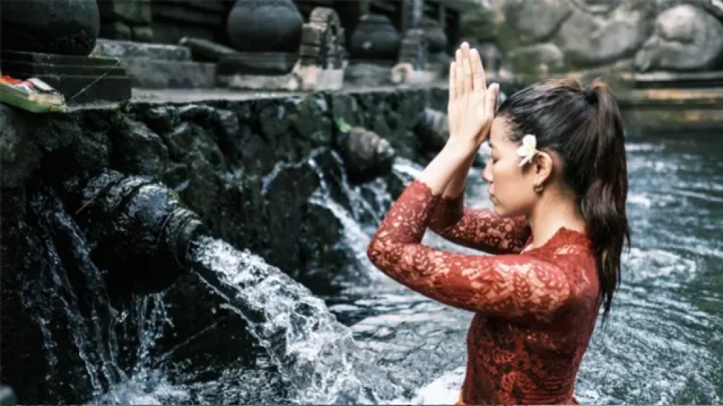 Melukat Holy Water Purification Ritual Full-Day Tour 1