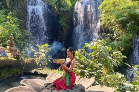 Melukat Holy Water Purification Ritual Full-Day Tour 1
