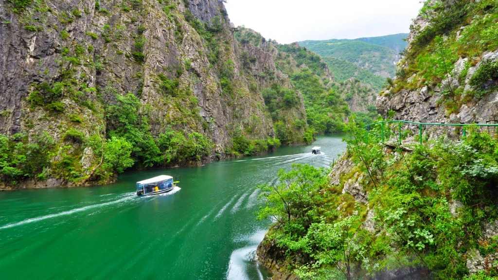 Uçaklı Büyük Balkan Turu