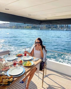 Croisière Matinale avec Petit-déjeuner