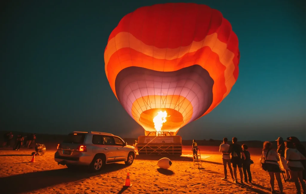 'Dubai Hot Air Balloon Tour – Standard & Magical | Sunrise in the Desert'