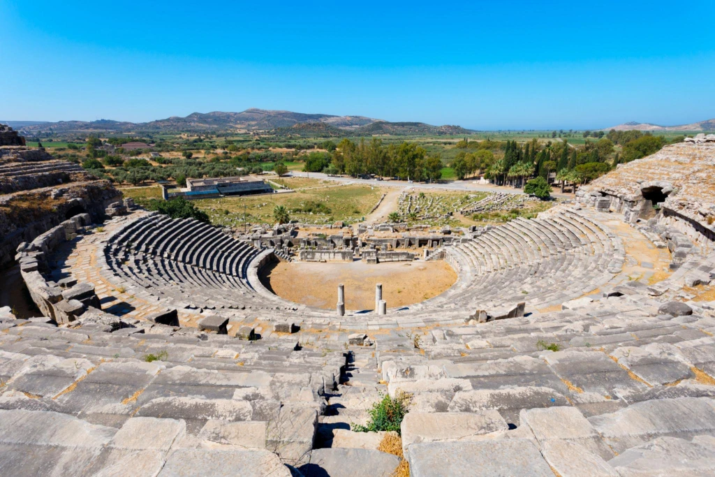 3-Day Aegean Ancient Cities Tour from Istanbul | Priene, Miletus & Didyma Temple of Apollo