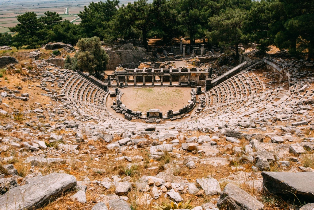 3-Day Aegean Ancient Cities Tour from Istanbul | Priene, Miletus & Didyma Temple of Apollo