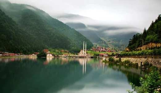 Uçaklı Doğu Karadeniz Batum Tiflis Kars Erzurum Turu (5 Gece Otel Konaklamalı)