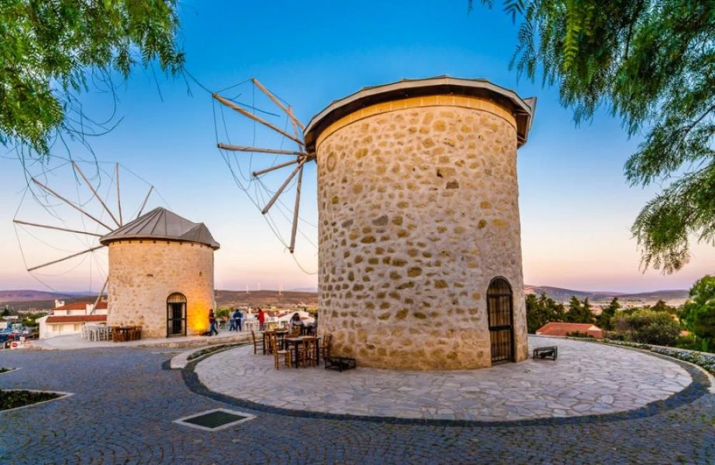 SIĞACIK-ÇEŞME-ALAÇATI İZMİR- AYVALIK TEKNE TURU- CUNDA ADASI  TURU