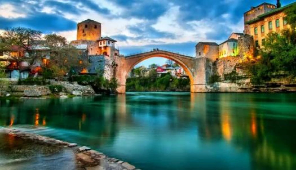 VİZESİZ UÇAKLI BALKAN MASALI TURU (8 Gün 7 Gece)