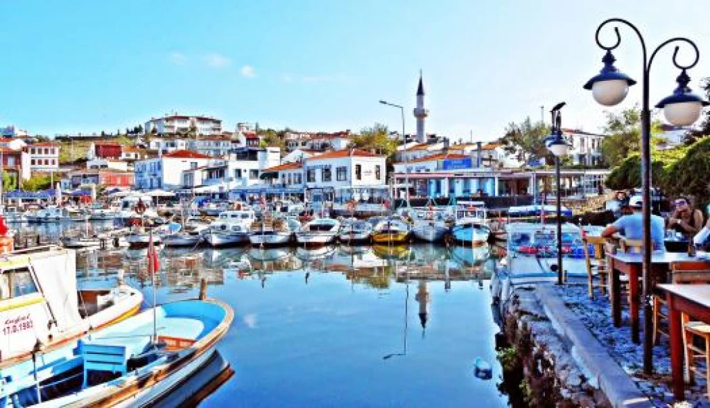 BOZCAADA-ASSOS ANTİK KENT-AYVALIK-ŞEYTAN SOFRASI-AYVALIK TEKNE TURU(TÜM GÜN KOYLARDA YÜZME MOLALI)-CUNDA ADASI TURU