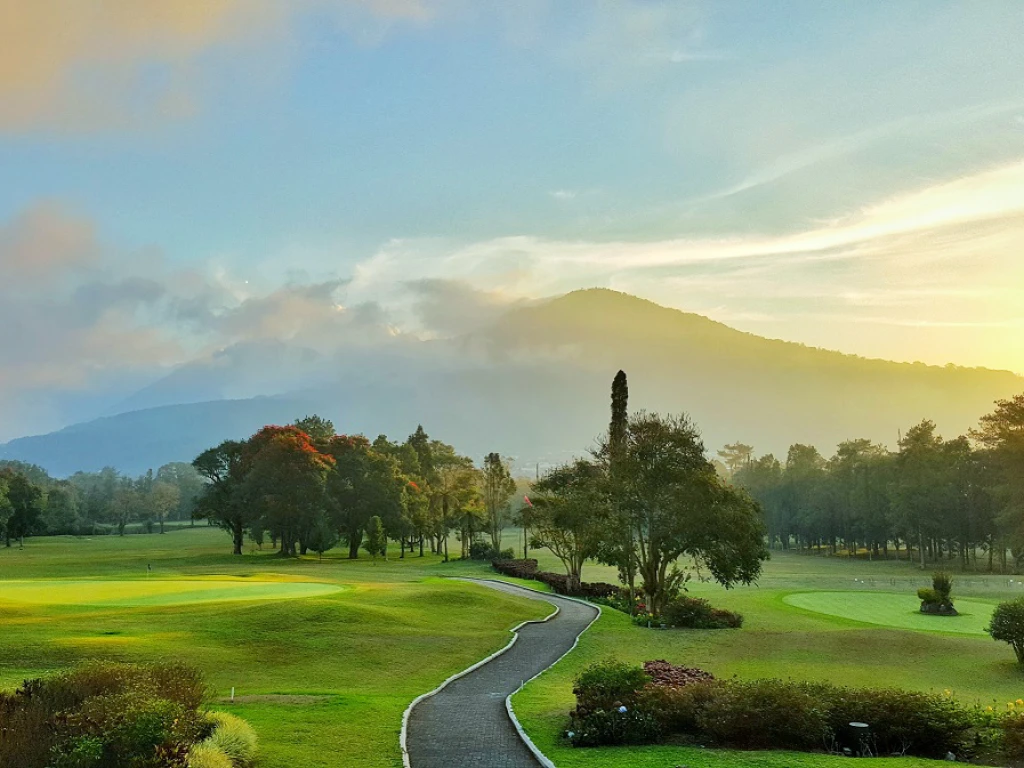 Bali's Switzerland: Handara Golf & Nature Adventure Bali Tour