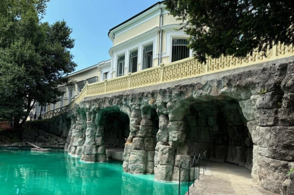 One-day Istanbul Palaces Tour 🏛️